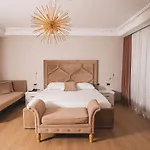 Grand Mirage