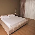 Grand Mirage Hotel