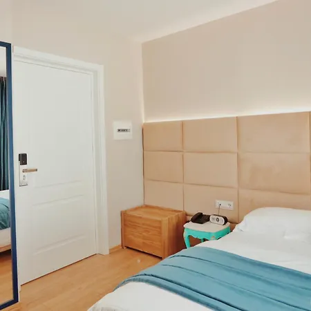 מלון Grand Mirage 4*