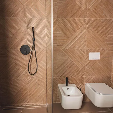 Grand Mirage فلورا