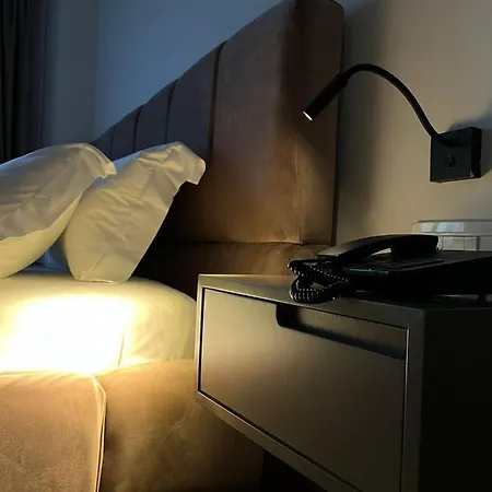 Grand Mirage 4* فلورا