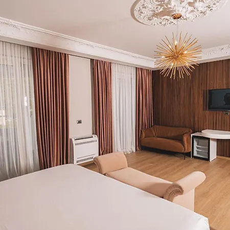 Hotel Grand Mirage