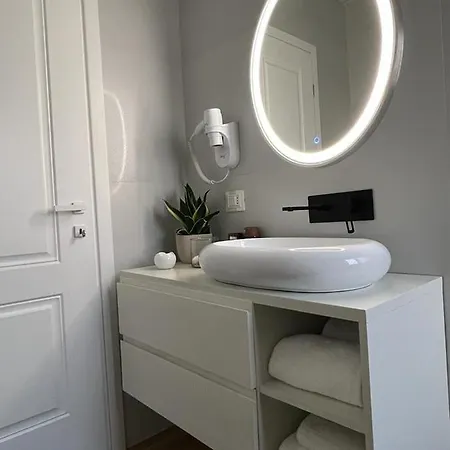 Grand Mirage فندق