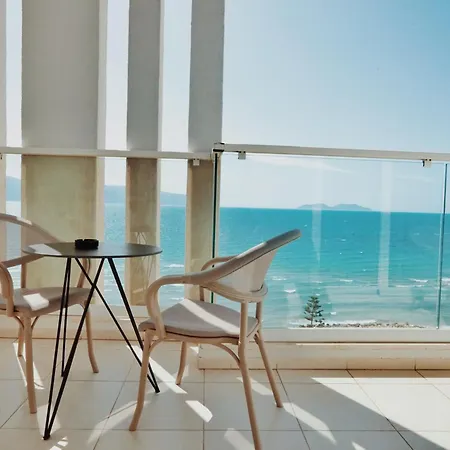 Grand Mirage فندق 4*