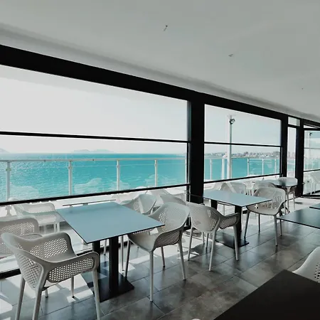 Grand Mirage