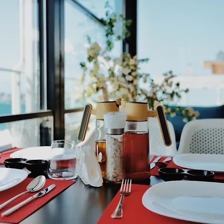 Grand Mirage فندق فلورا