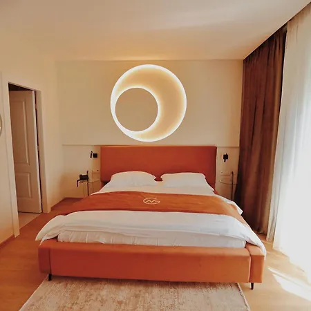 Grand Mirage Hotel