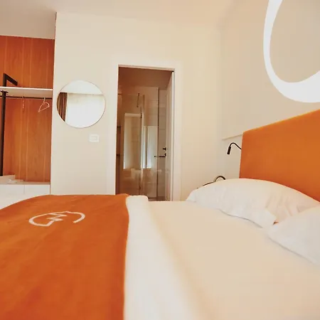 Grand Mirage Hotel