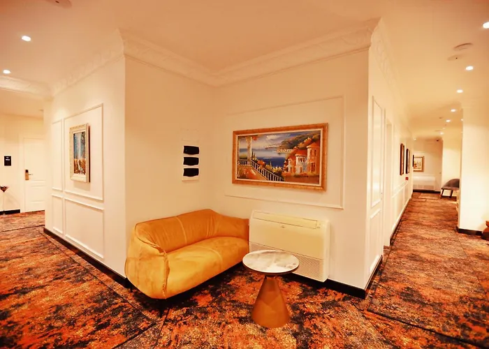 Grand Mirage Hotel 4*